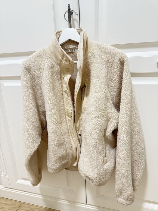 Пакет верхней женской одежды (Adidas, Oysho)