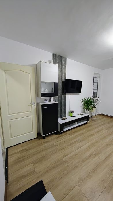 Apartament 2 camere Lupeni