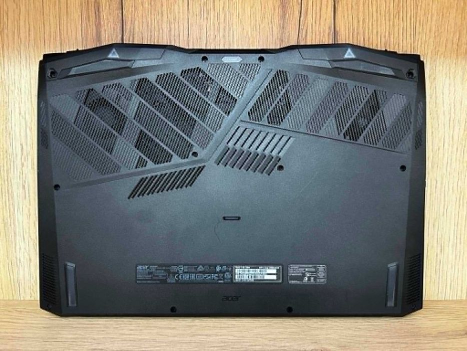 Лаптоп Acer Predator PH317-53-758NA Helios 300  / Като нов