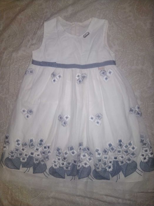 Рокля за 5 години