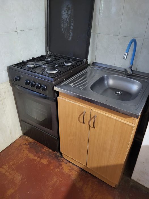 Продам б/у мебель и бытовую технику