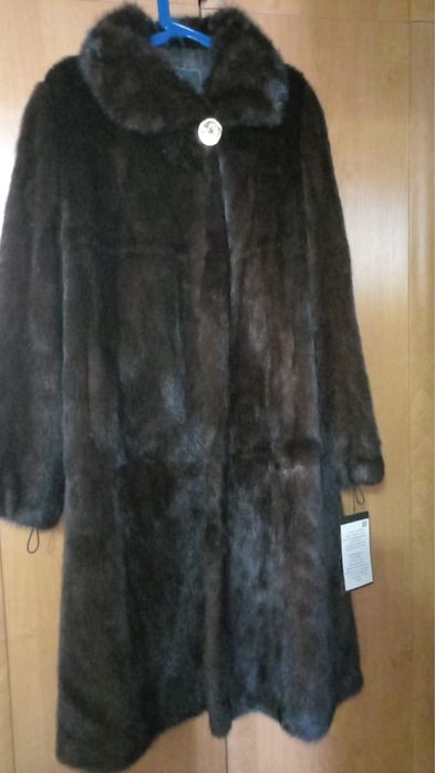Продаи шубу норковая новая