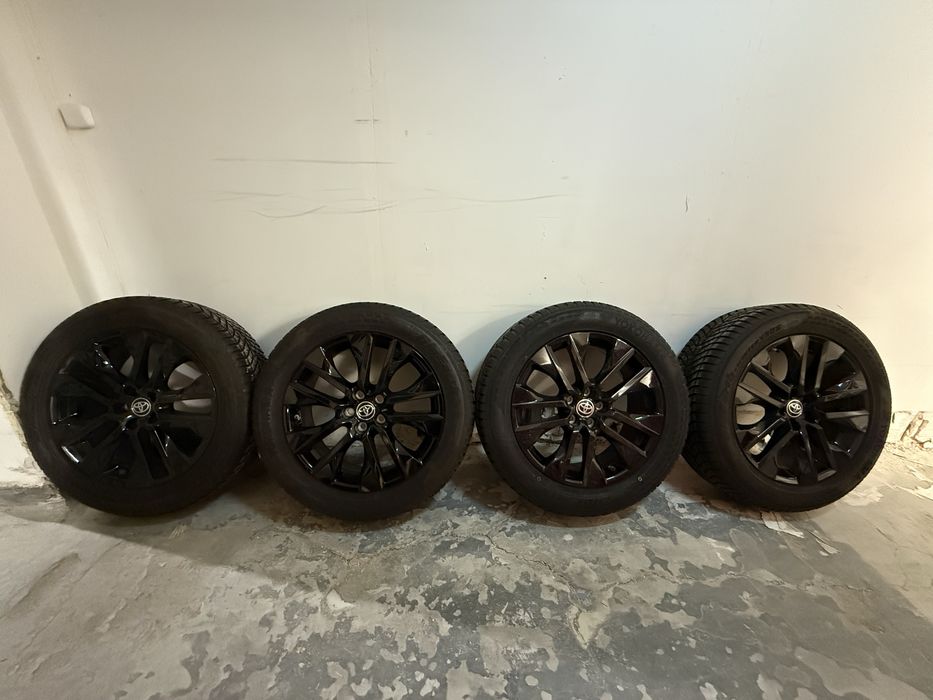 Rav 4 комплект гуми и джанти