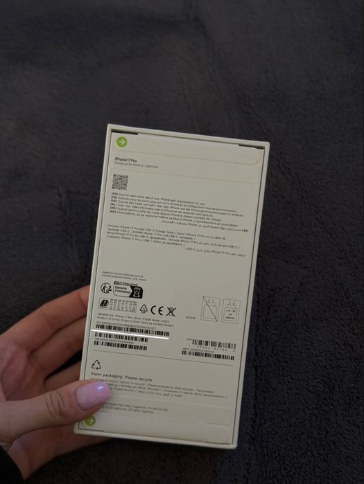 iPhone 17 Pro, чистно нов, с гаранция