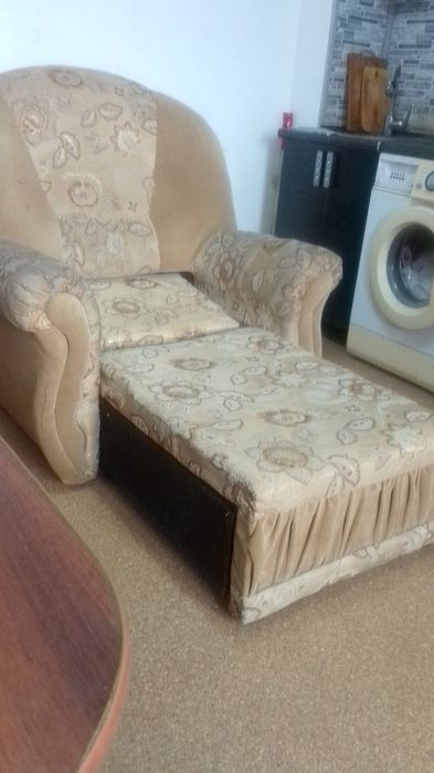 Отдам даром кресло кровать