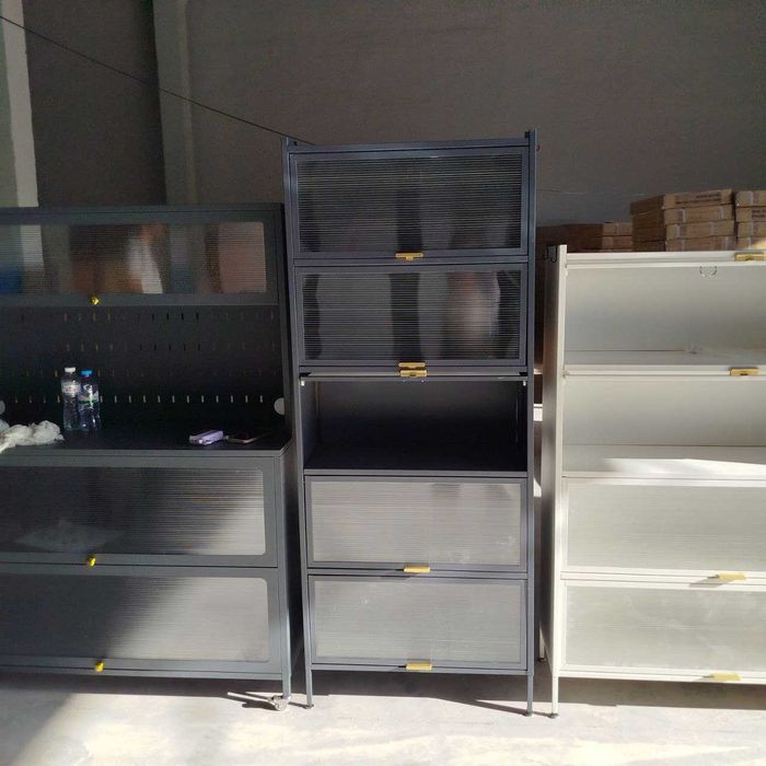 Современный универсальнй шкаф с откидной дверцей вверх