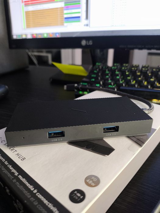 Native Union умный хаб 7в1