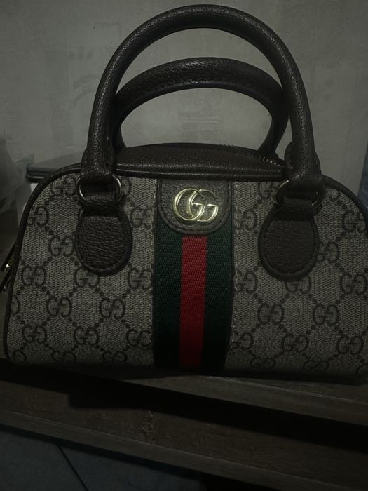 Продам сумочку ,состояние отличное
