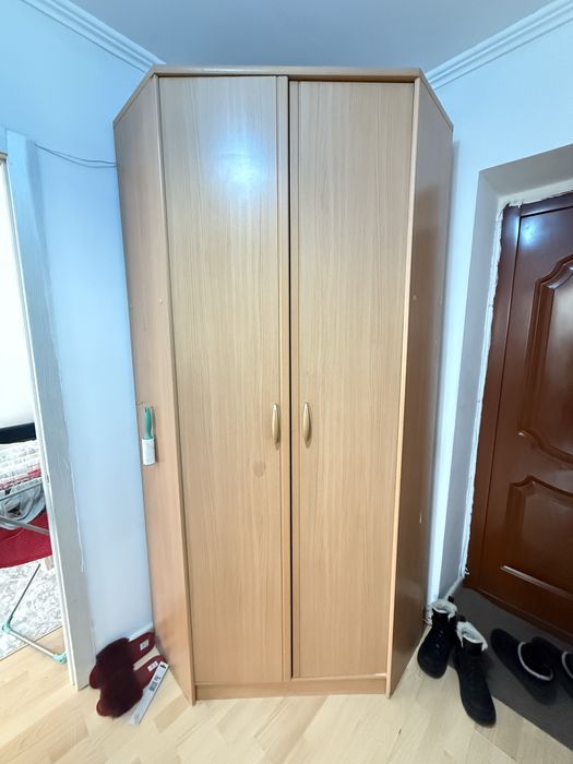 Продам шкаф для прихожки