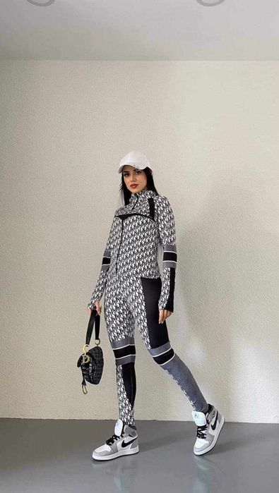 Дамски екипи Висок клас