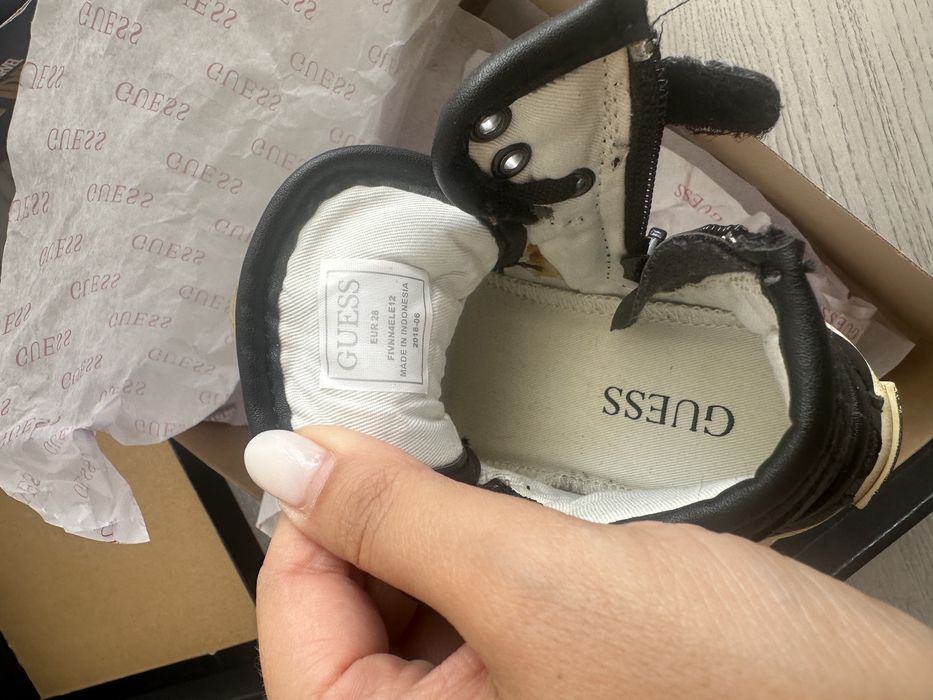 Детски обувки guess