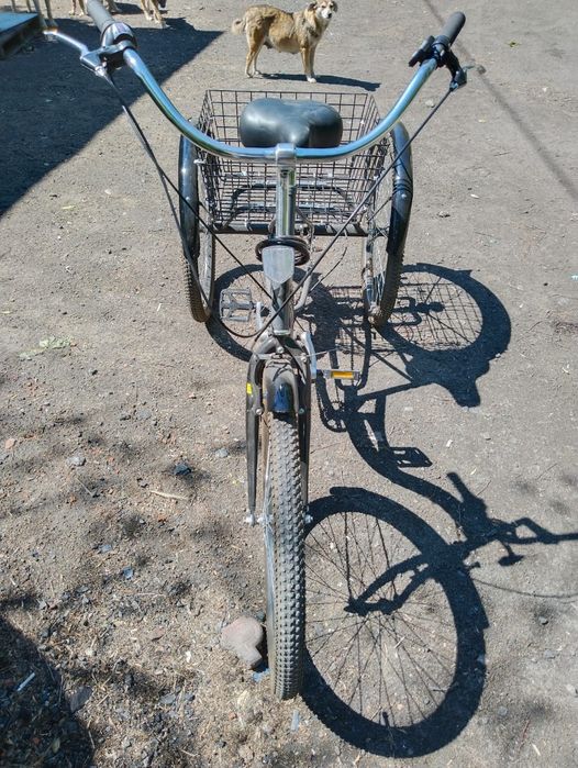 Продам велосипед 3 колесный