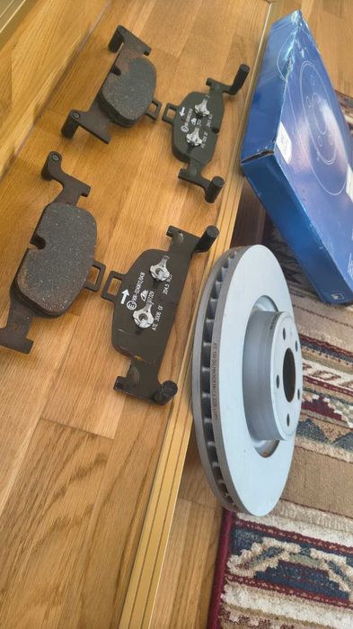 Discuri fata + placute frana Audi A4 B9(noi)