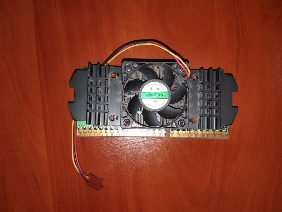 Ретро процесор Интел Селерон. Работи!