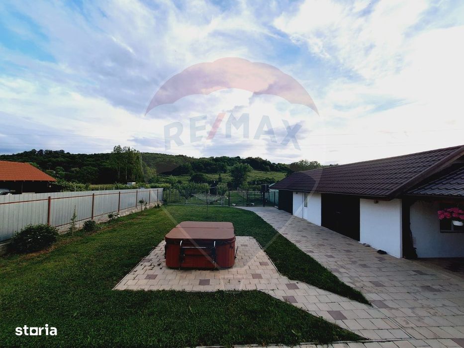 Casă / Vilă cu 5 camere de vânzare