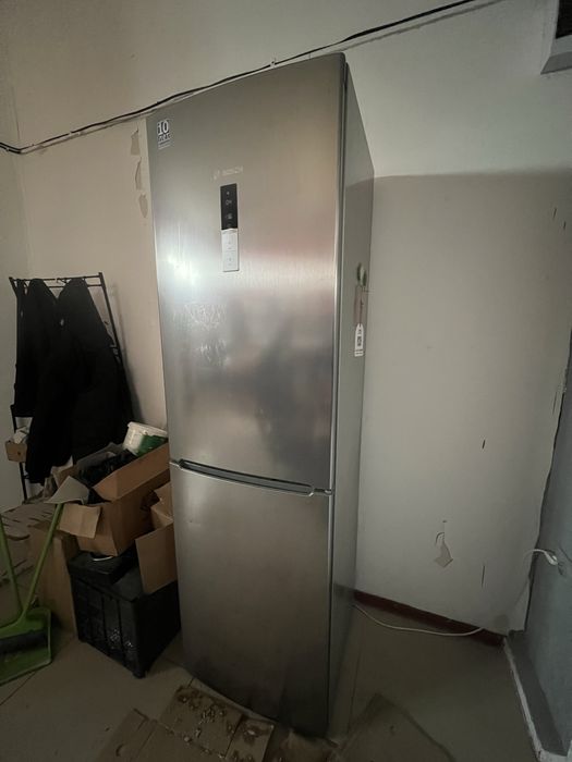 Продается холодильник BOSH