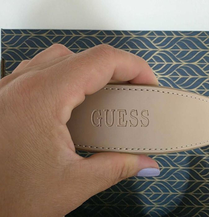Geanta Guess bej noua