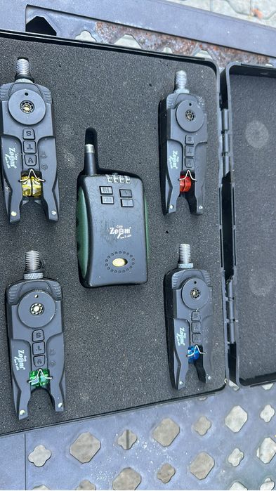 Vand CARP ZOOM SET Avertizori 3+1 6TH SENSE