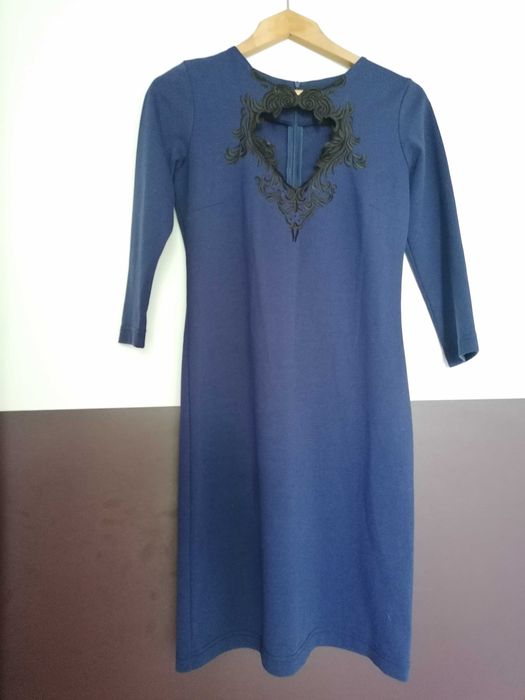 Рокля - тъмно синьо
