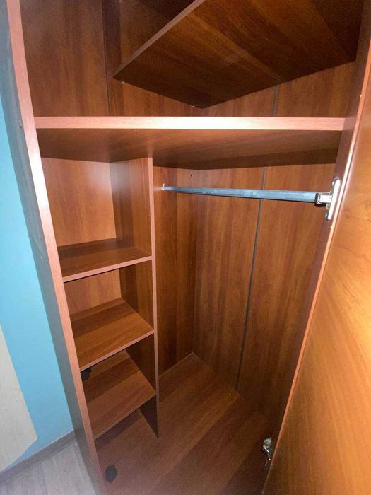 Продам угловой Шкаф