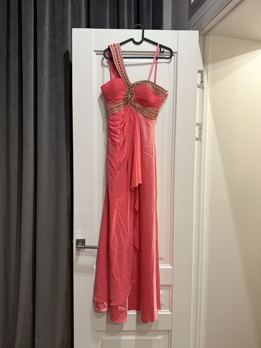 Пролам вечернее платье!