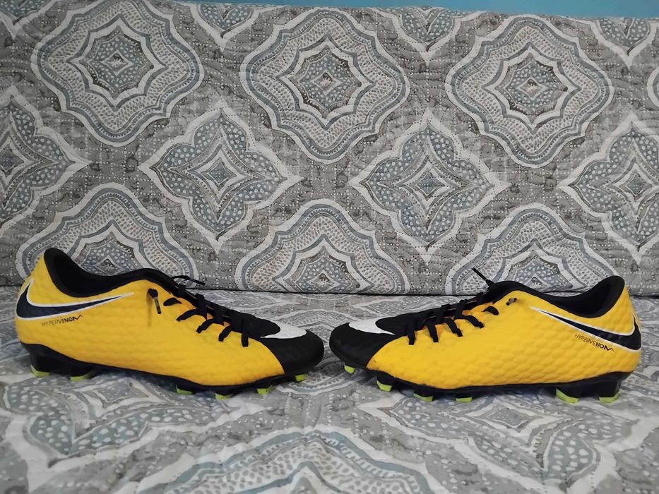 Бутонки Nike Hypervenom Phade III FG