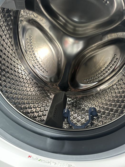 Чистно нова пералня BEKO pro smart inverter b300- 8 kg