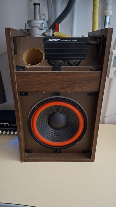 Proiect de restaurare - boxe de casa Bose model 301, Galati