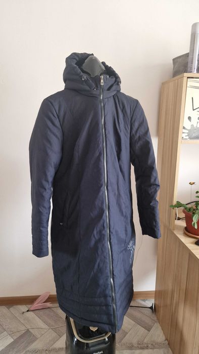 Верхняя женская одежда