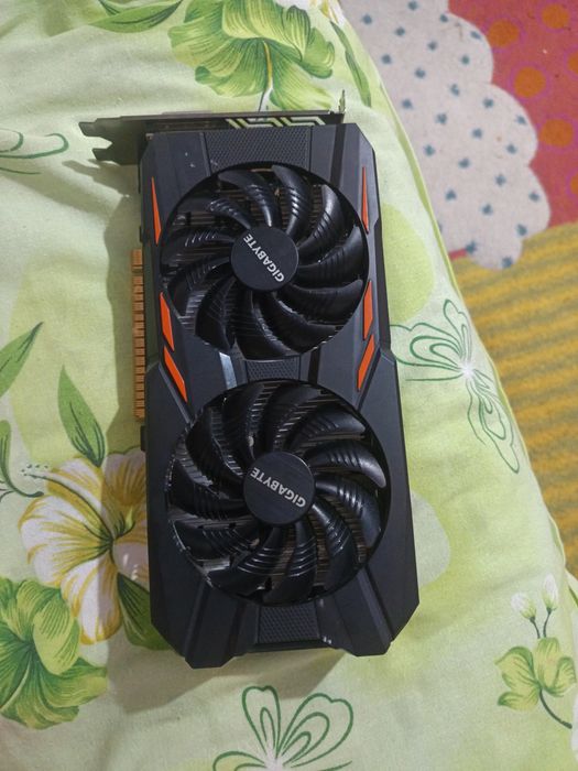 Vând placa video gtx 1050 2GB GYGABITE OC