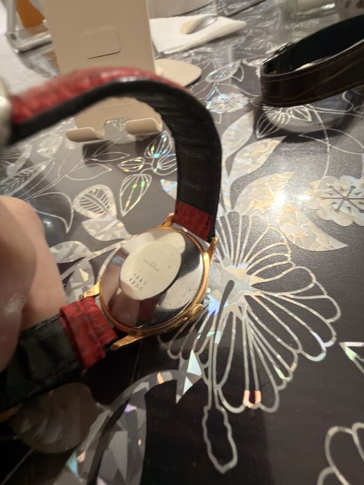 Ceas TITAN 18K placat – elegant, subțire, stare foarte bună