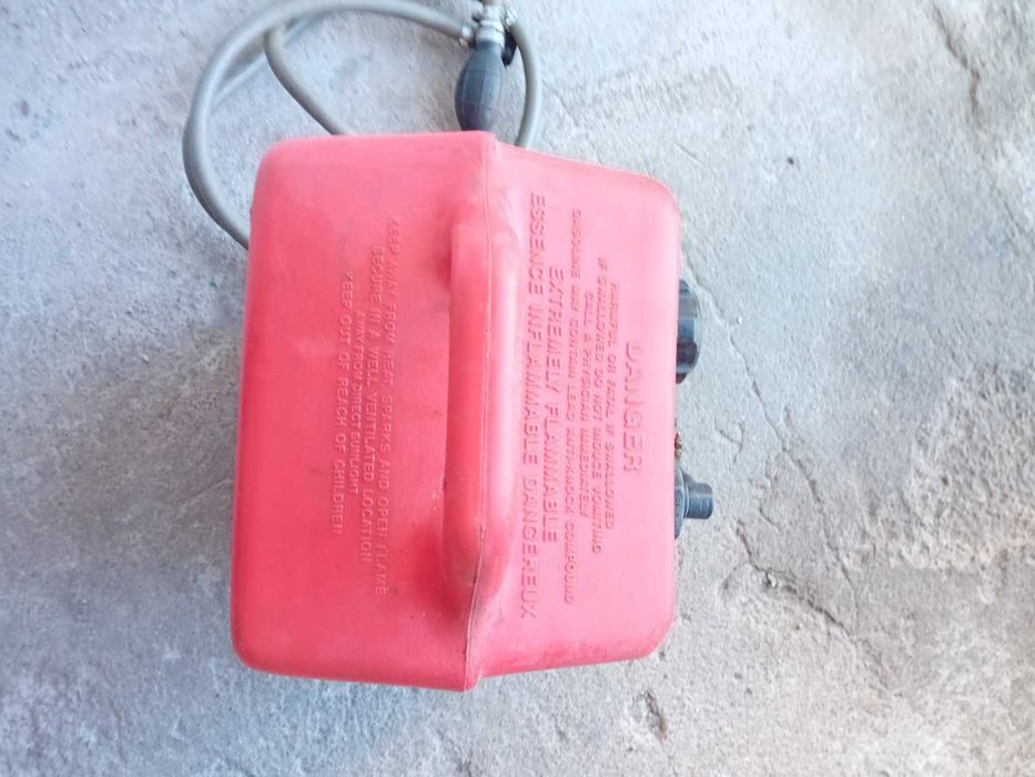 Резервоар за лодка