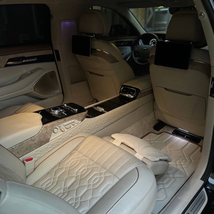Genesis G90 Hi limousine
