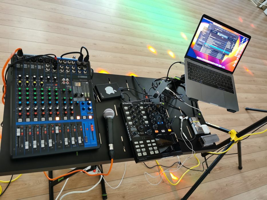 Închiriere, Închiriez consolă DJ Pioneer DDJ 800 ofer și sonorizare