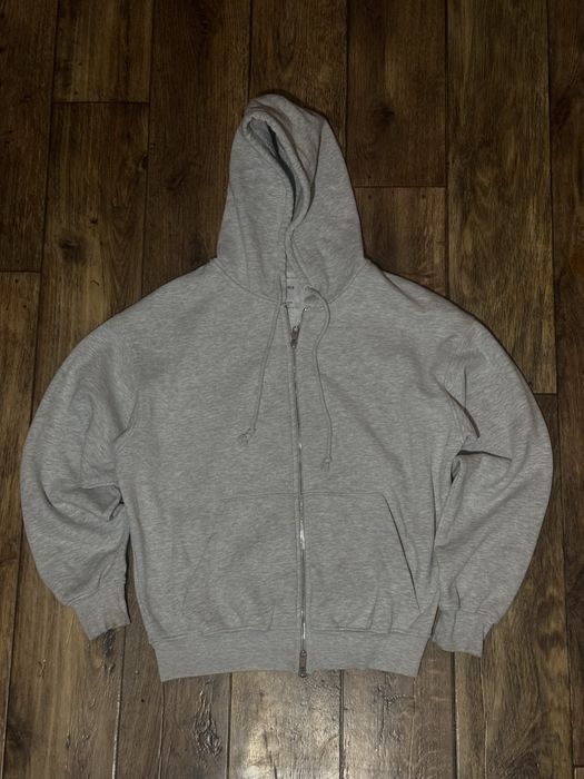 Одежды bershka,zara