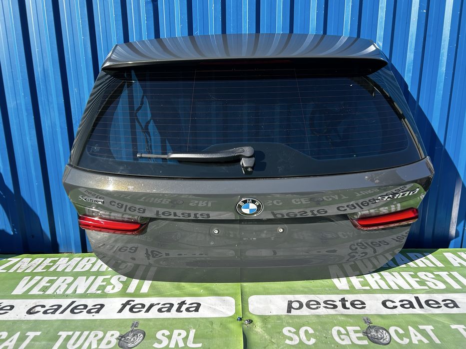 Haion cu lunetă BMW G21