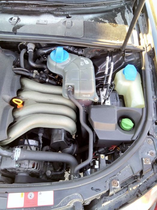 Ауди а4 б6 2.0 само на части