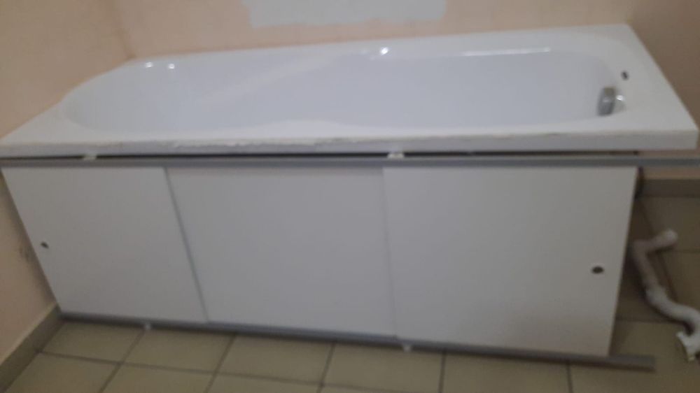 Продам акриловую ванну