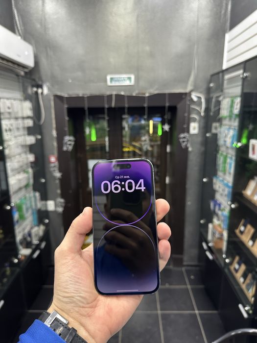 Продам Iphone 14 pro