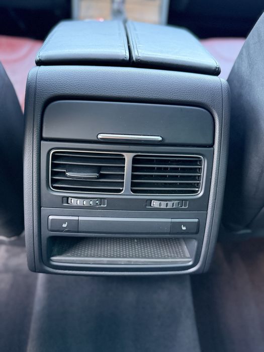 Vw Tuareg 3.0D Exclusiv camere 360 culoare deosebita