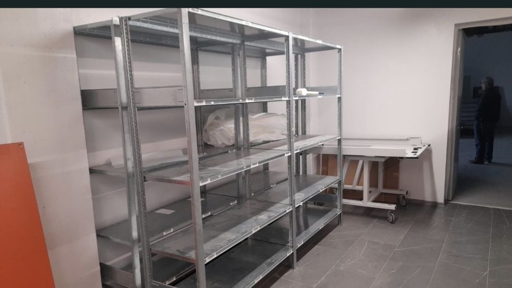 Rafturi  pentru arhivă zincate