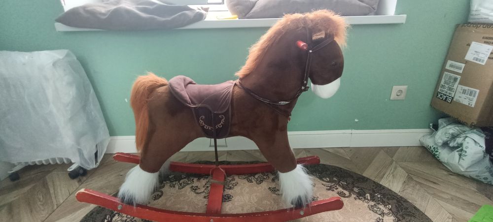 Лошадка-качалка детская