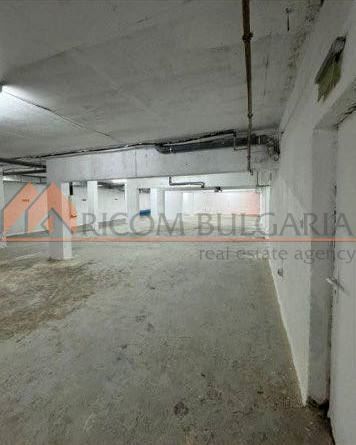 Гараж в Варна-Погребите площ 15