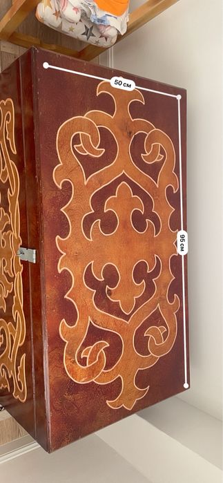 Сундук и диван буу.