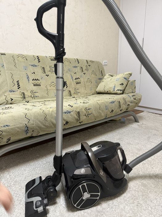 Продам пылесос Tefal Silence force