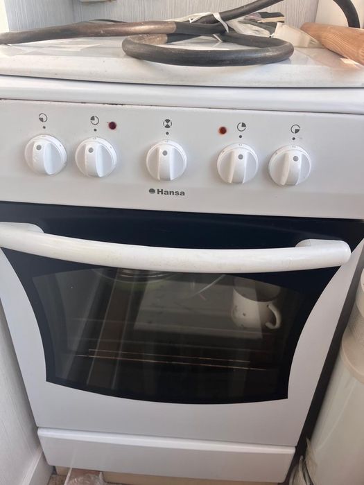 Стиральная машина и плитка