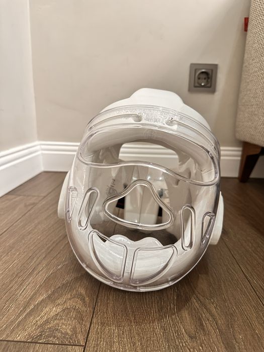 Продам шлем для киокушинкай карате