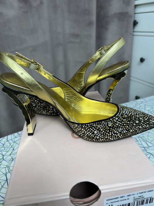 Sandale Aldo nr 39 ,