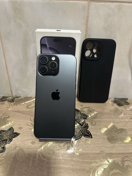 Iphone 16 pro max  96% baterie