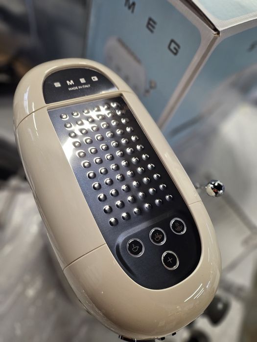 Espressor manual Smeg ECF02CREU